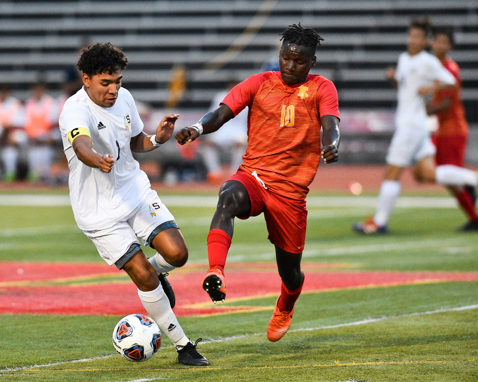100119-mda-spt-ster-ri-soccer-012a.jpg